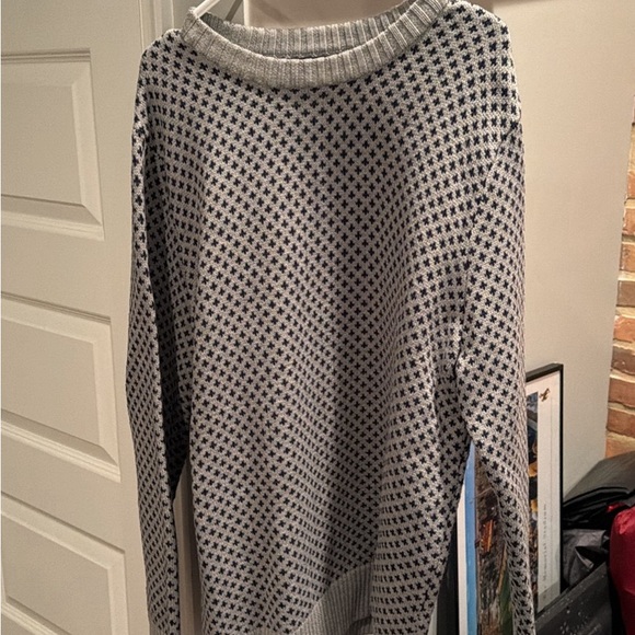 Men's Crewneck Sweater - Gray and Black